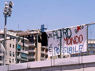 Un altro mondo  possibile-Stadio Carlini luglio 2001