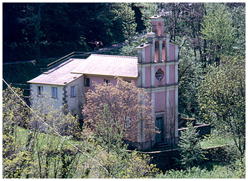 La chiesetta di Pontegiacomo / The small church of Pontegiacomo