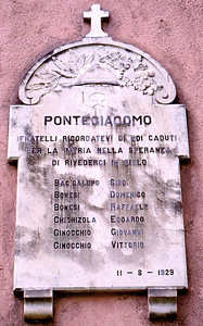Lapide per i Caduti / Marble stone