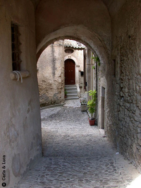 una strada